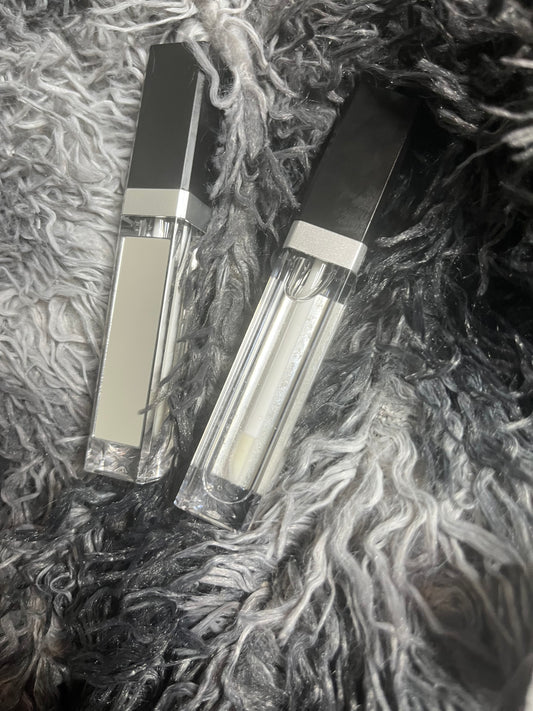 Limited edition classy ! Black top Clear gloss with a built in mirror and light