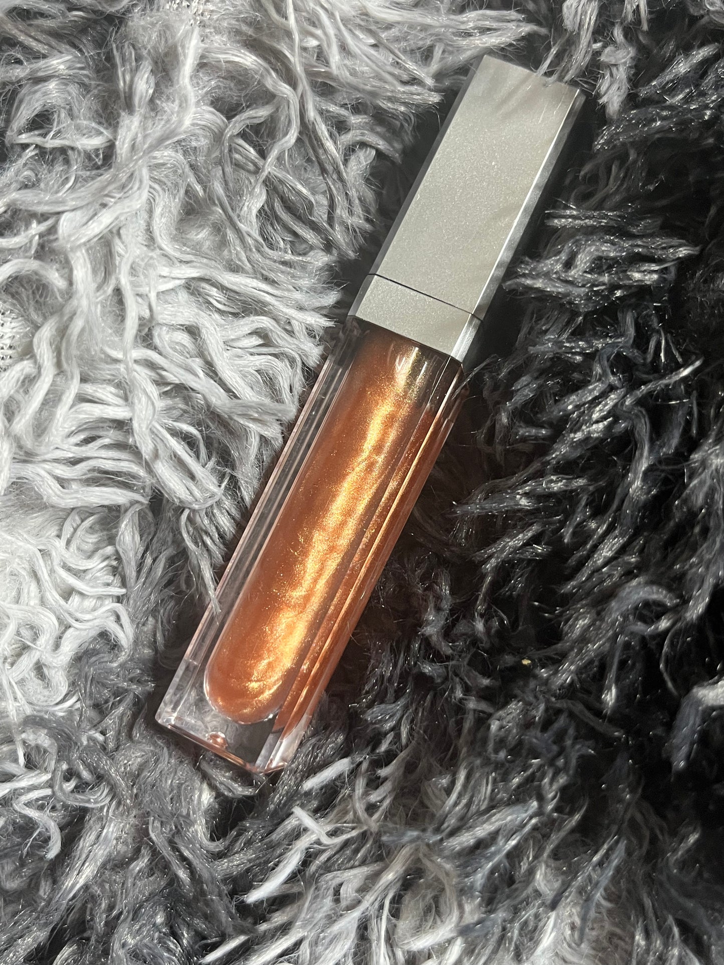 Brown gloss silver container with mirror and light